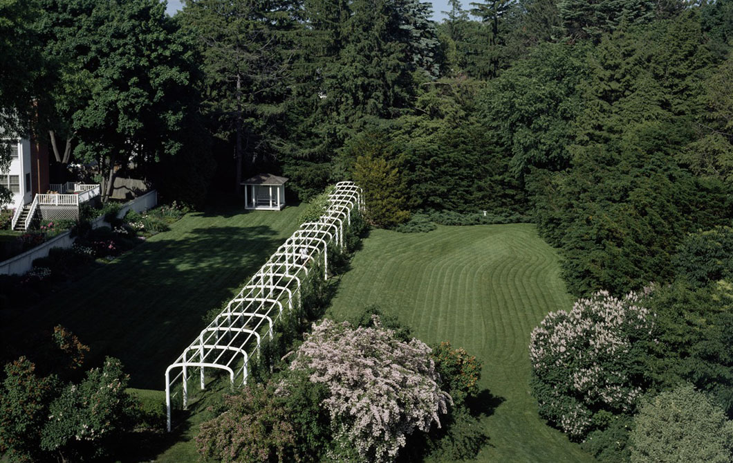 Garden outiside Governor John Langdon House Historic New England